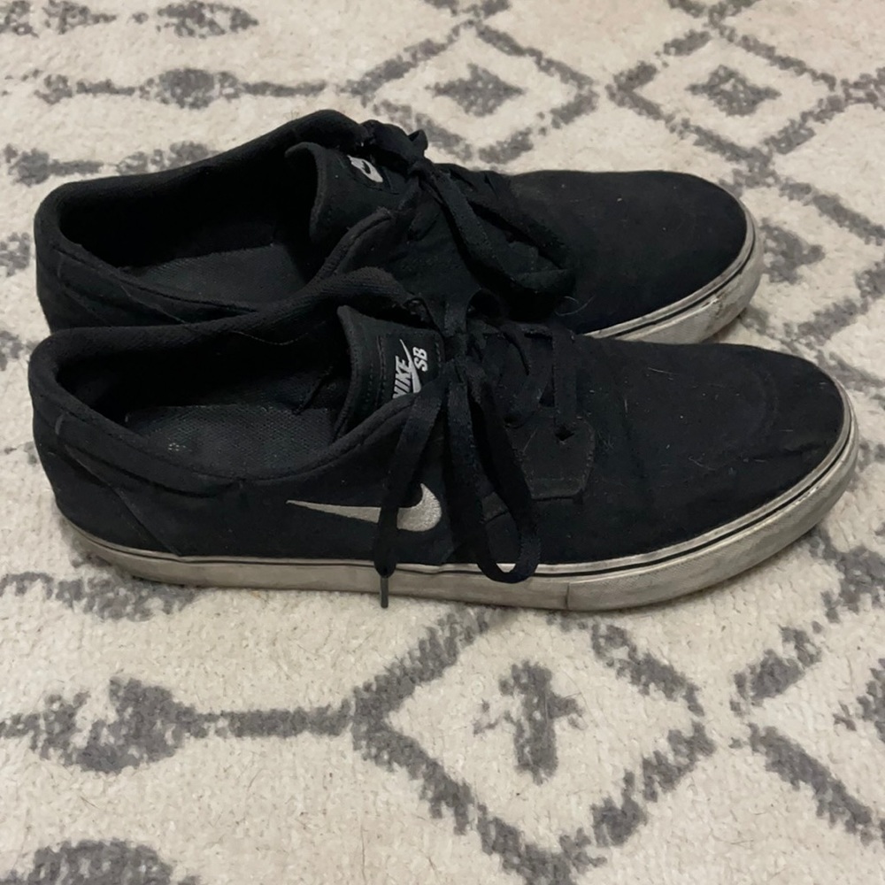 Nike SB 12.5
